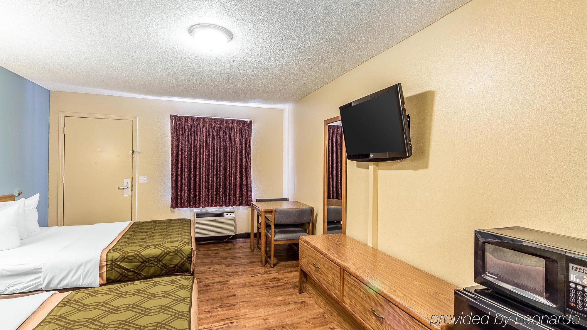 Econo Lodge Pryor Creek Exterior foto