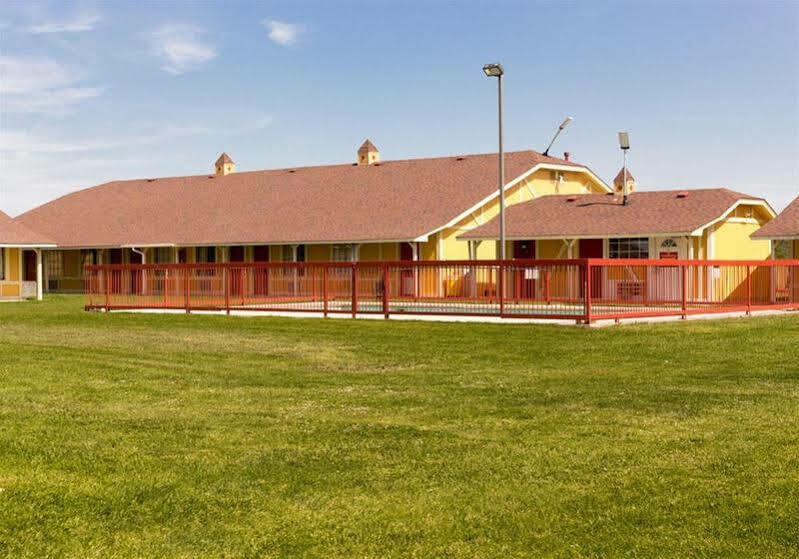 Econo Lodge Pryor Creek Exterior foto
